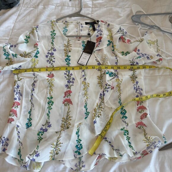 BCBGMaxAzria Floral Ruffle Top - Picture 5 of 10